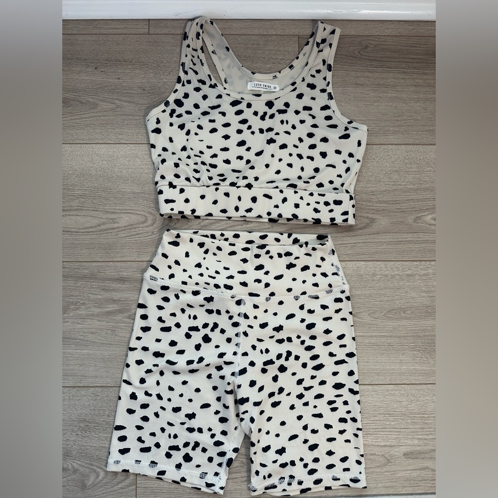 12th Tribe Black and Cream Patterned Top